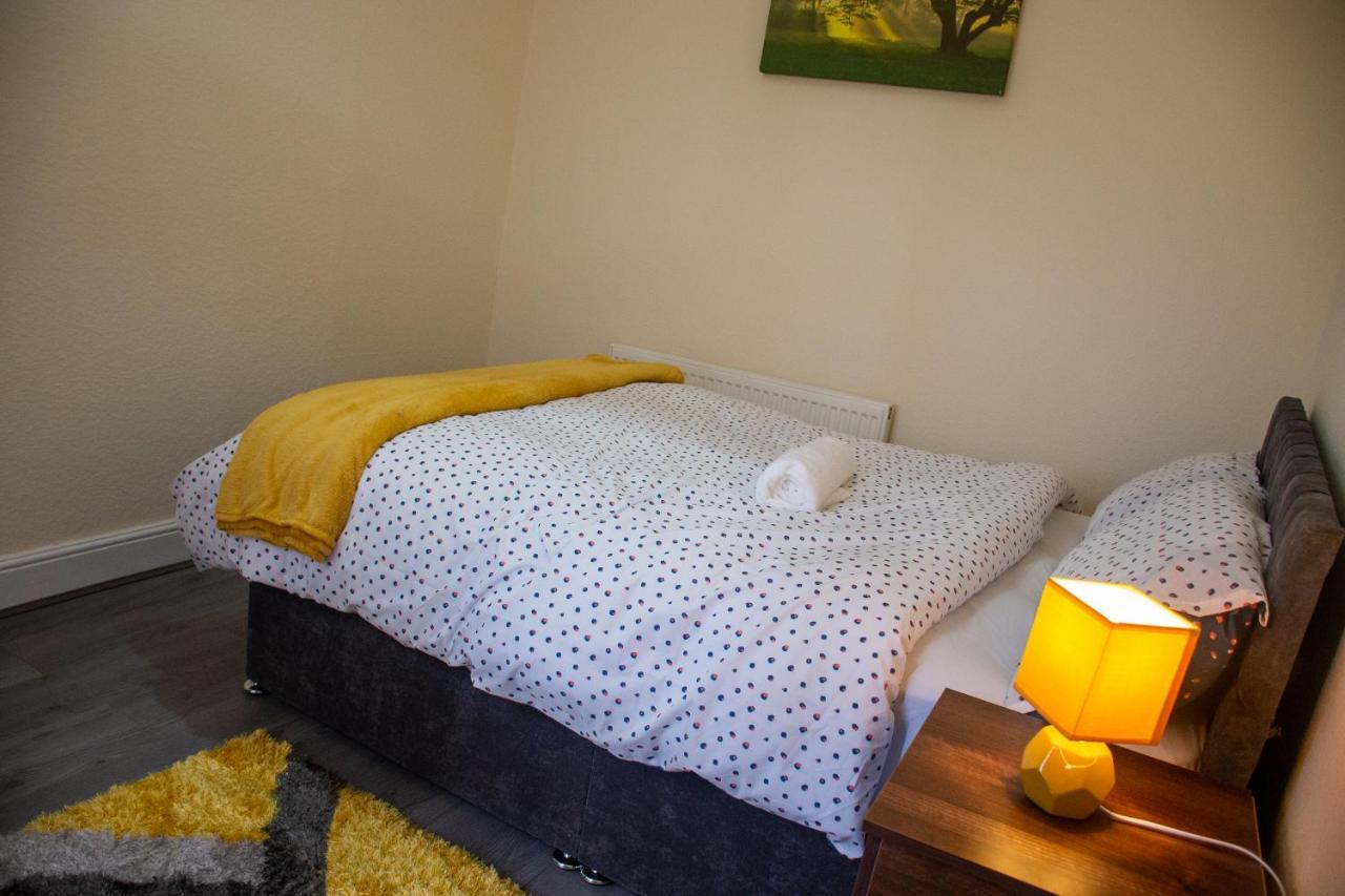 Royale Green View House- Free Parking, Wifi, Perfect For Contractors And Holiday Northampton Exteriér fotografie