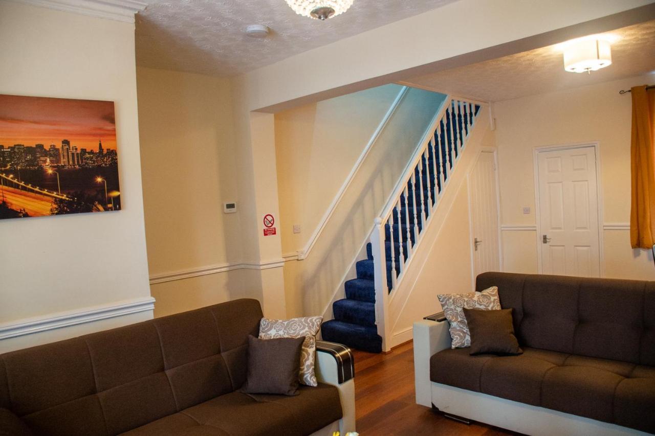 Royale Green View House- Free Parking, Wifi, Perfect For Contractors And Holiday Northampton Exteriér fotografie