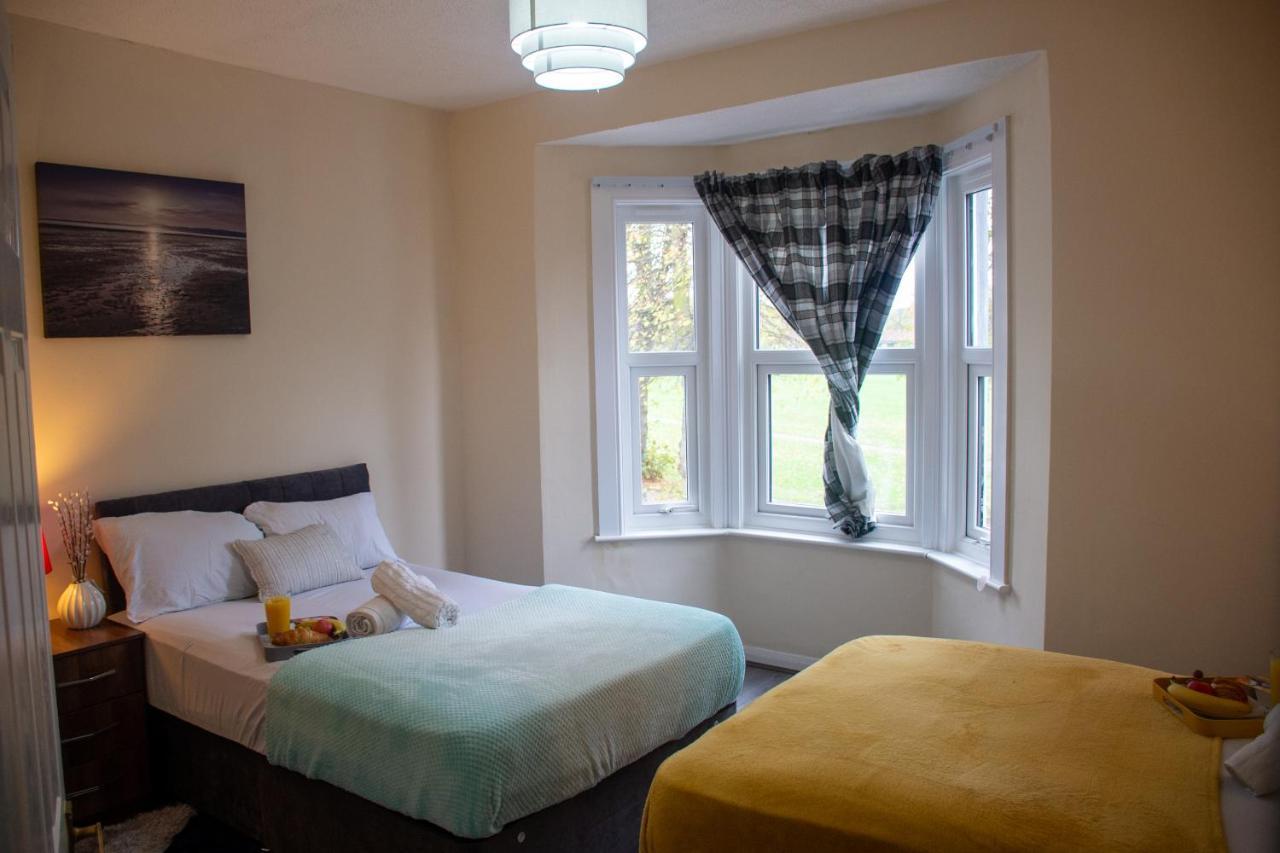 Royale Green View House- Free Parking, Wifi, Perfect For Contractors And Holiday Northampton Exteriér fotografie