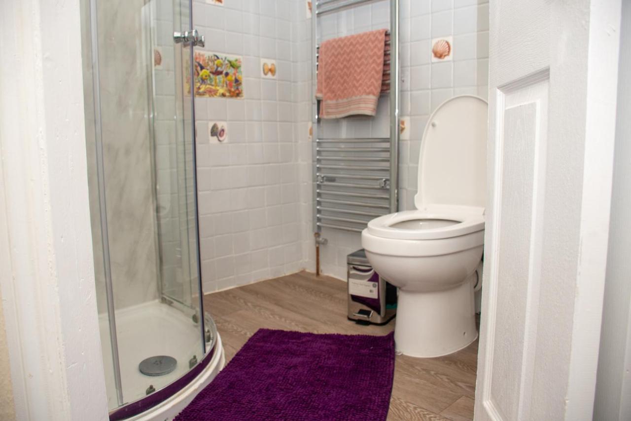 Royale Green View House- Free Parking, Wifi, Perfect For Contractors And Holiday Northampton Exteriér fotografie